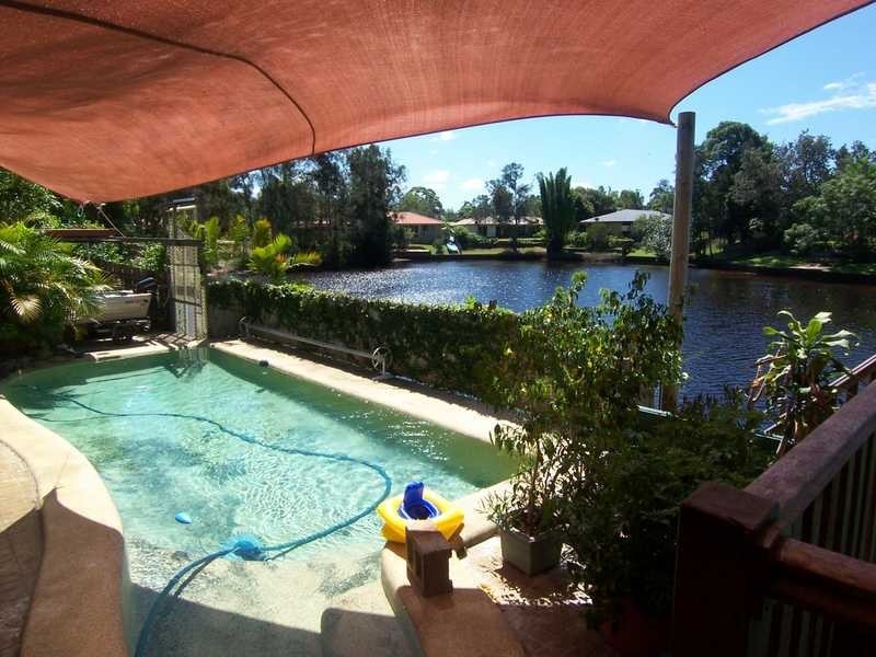 4 Larelar Court, Ocean Shores NSW 2483