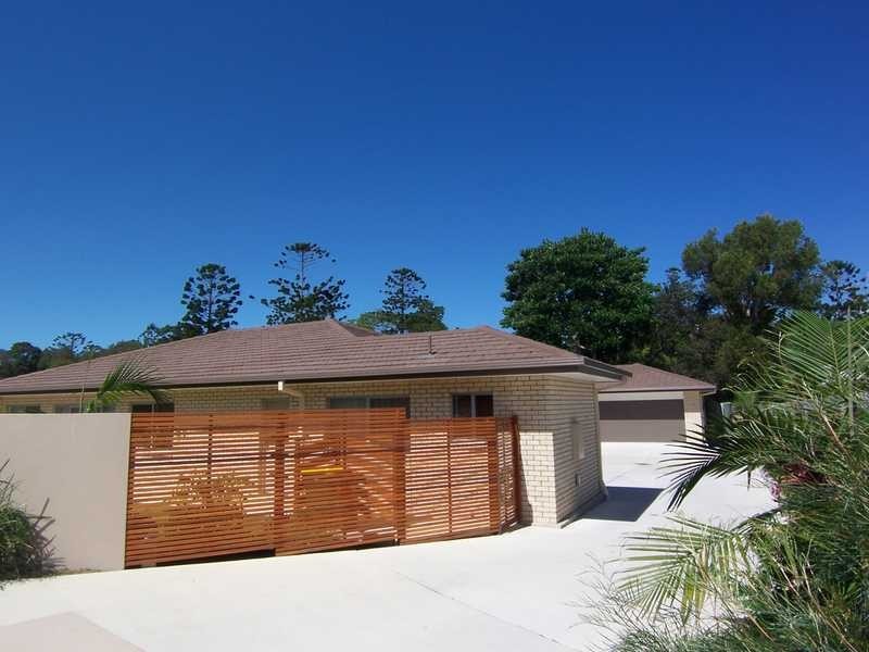 52A Rajah Road, Ocean Shores NSW 2483