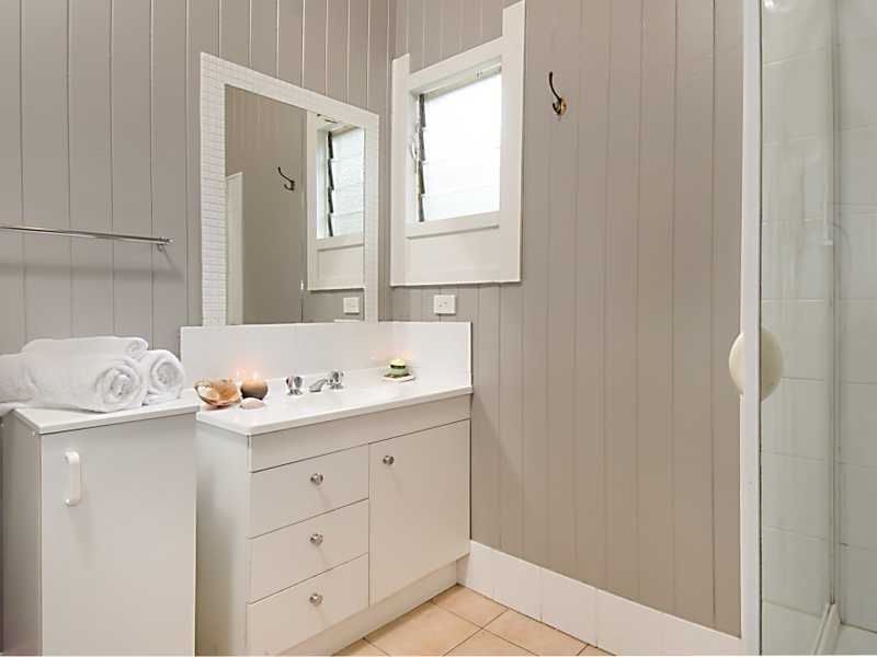 99 Balemo Drive, Ocean Shores NSW 2483