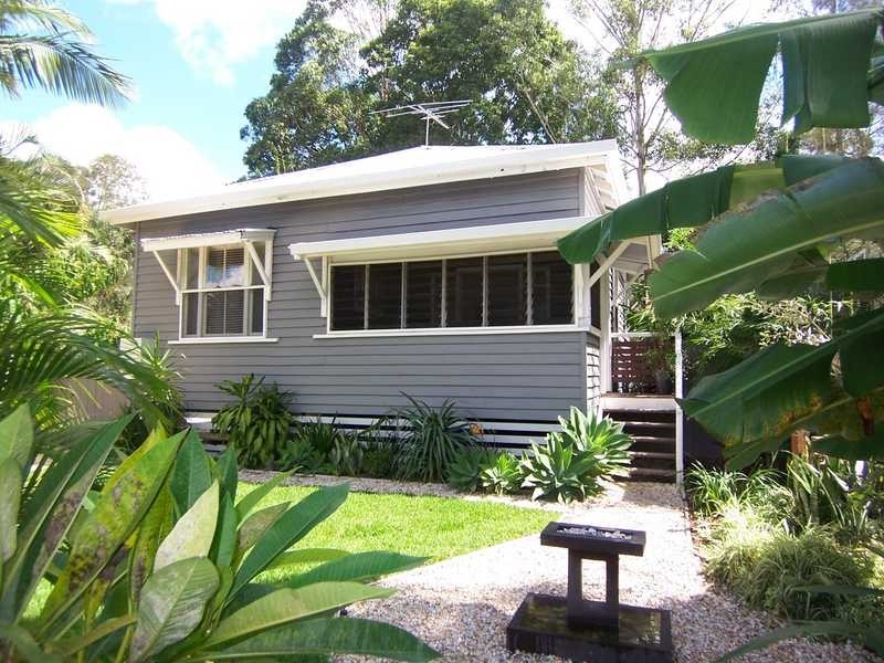 99 Balemo Drive, Ocean Shores NSW 2483