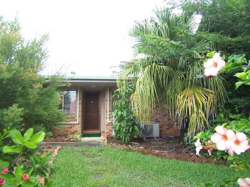 9 Nandroya Avenue, Ocean Shores NSW 2483