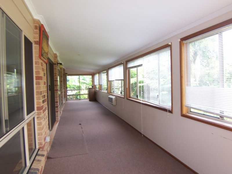 9 Nandroya Avenue, Ocean Shores NSW 2483