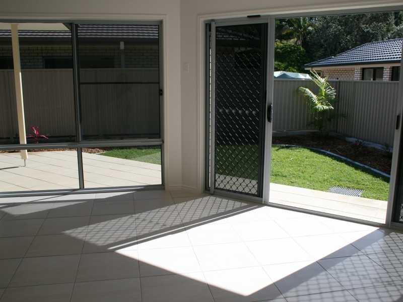 52B Rajah Road, Ocean Shores NSW 2483