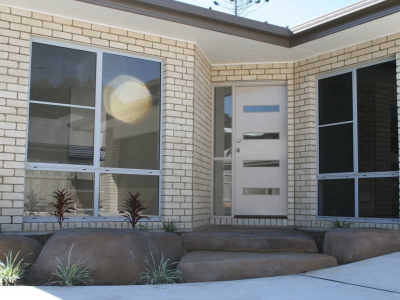 52B Rajah Road, Ocean Shores NSW 2483