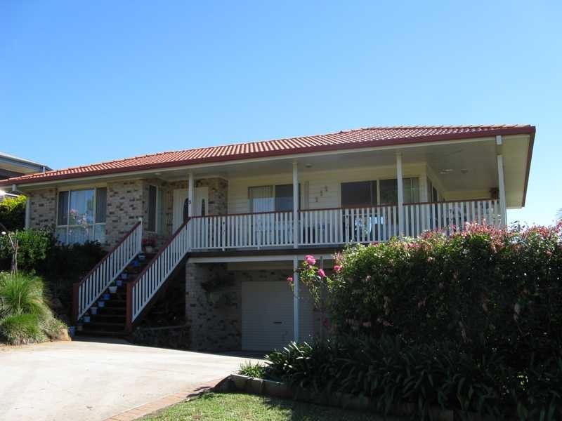 5 Wirruna Avenue, Ocean Shores NSW 2483