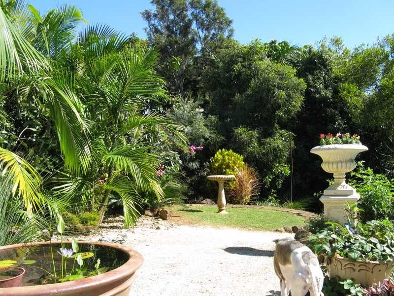 5 Wirruna Avenue, Ocean Shores NSW 2483