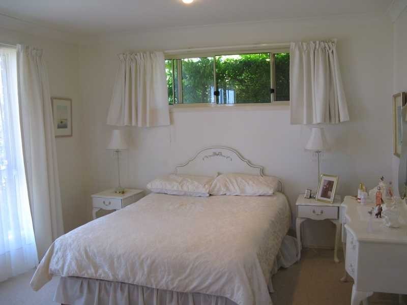 5 Wirruna Avenue, Ocean Shores NSW 2483