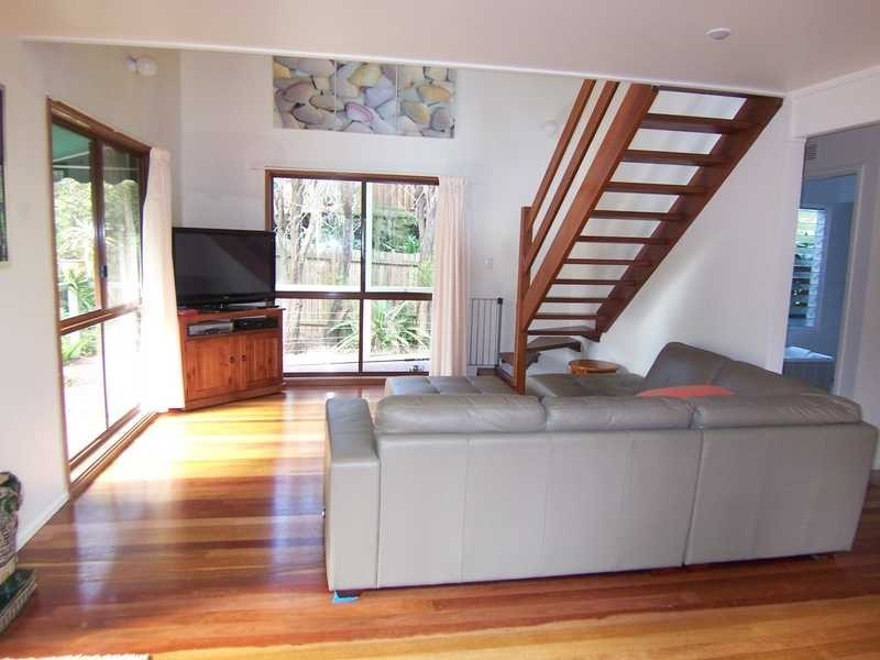 8 Yungarup Place, Ocean Shores NSW 2483