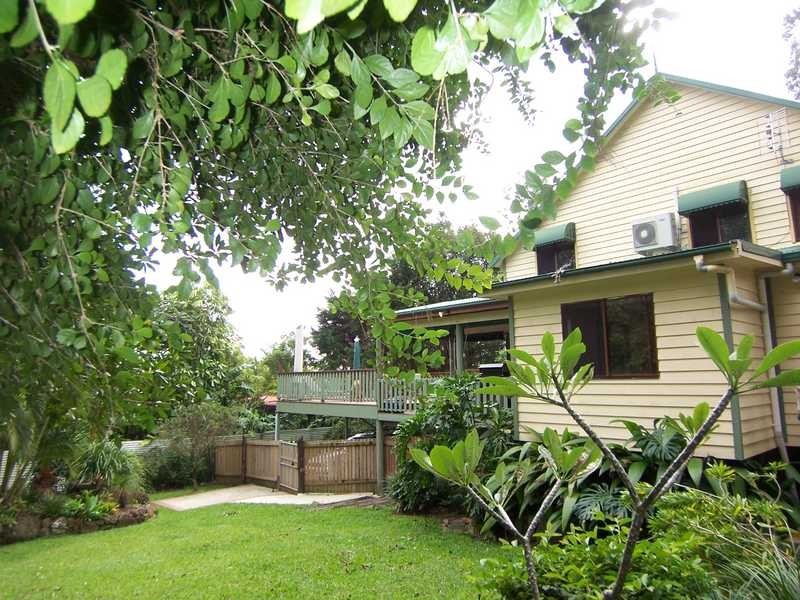 8 Yungarup Place, Ocean Shores NSW 2483