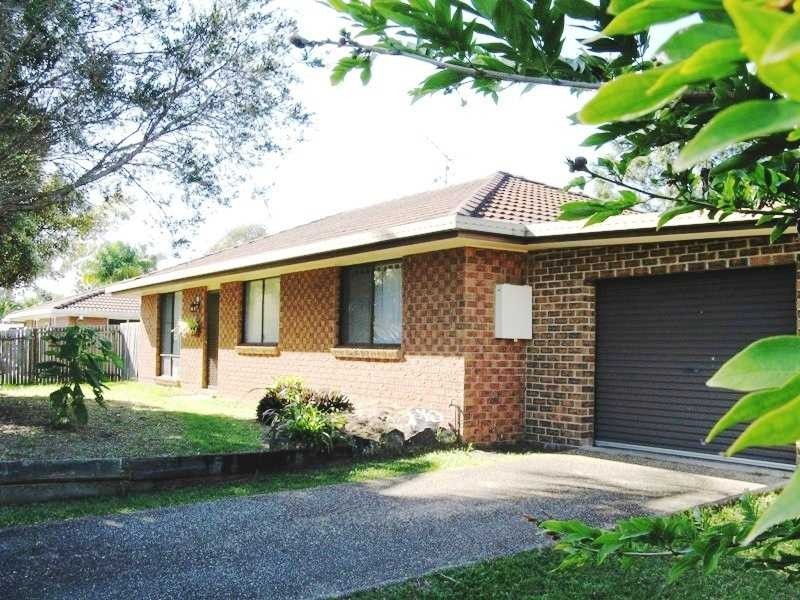 1 Reka Way, Ocean Shores NSW 2483