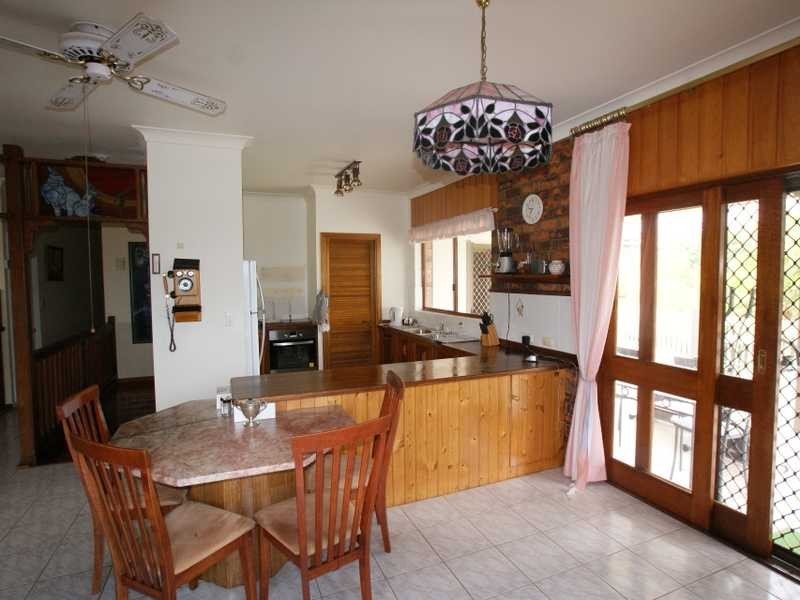 9 Wirruna Avenue, Ocean Shores NSW 2483