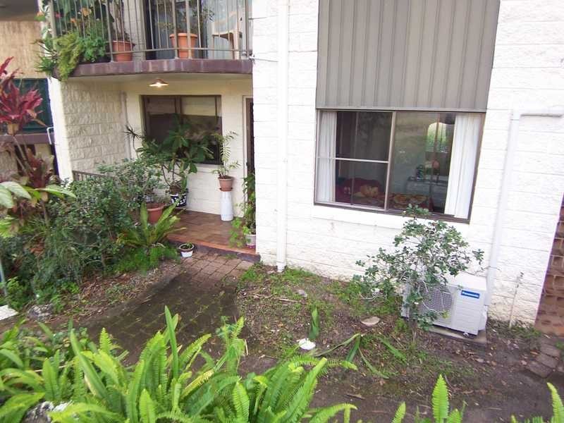 2/2 Arika Avenue, Ocean Shores NSW 2483