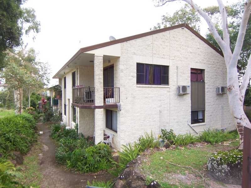 2/2 Arika Avenue, Ocean Shores NSW 2483