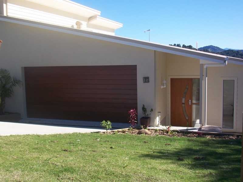 2/1 Coomburra Crescent, Ocean Shores NSW 2483