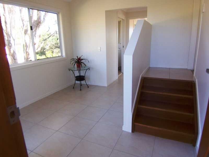 2/1 Coomburra Crescent, Ocean Shores NSW 2483