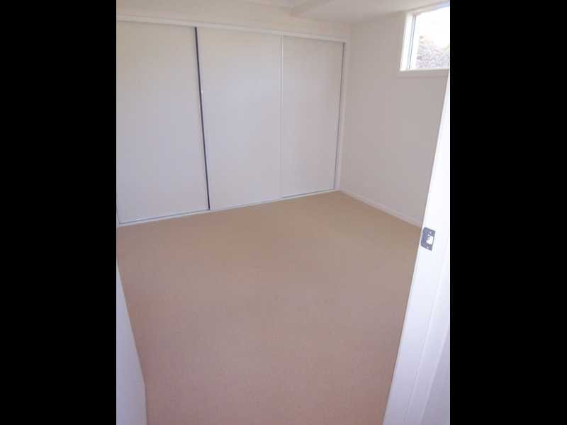 2/1 Coomburra Crescent, Ocean Shores NSW 2483