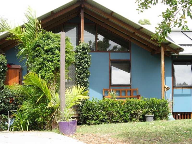 6 Paldi Court, Ocean Shores NSW 2483