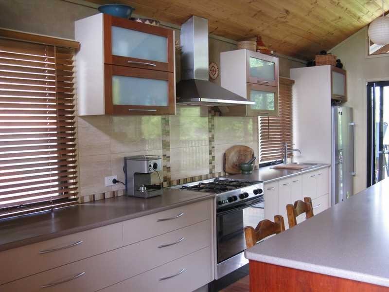 6 Paldi Court, Ocean Shores NSW 2483