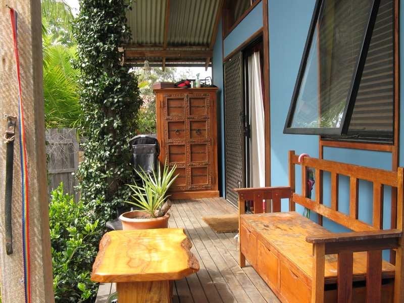 6 Paldi Court, Ocean Shores NSW 2483