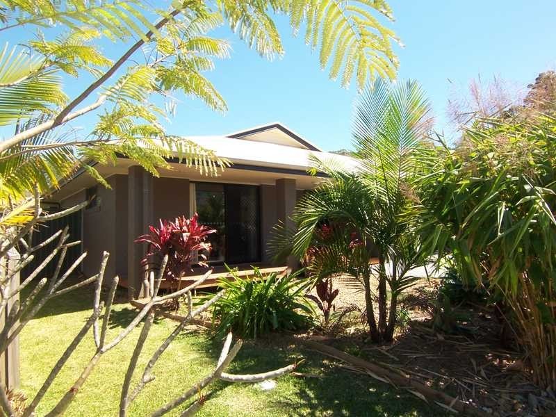 5 Palmer Avenue, Ocean Shores NSW 2483