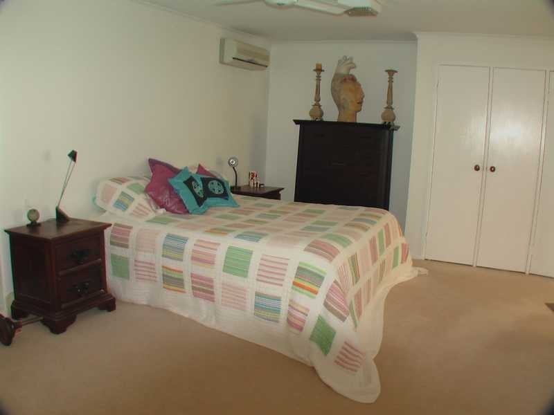 22 Goondooloo Drive, Ocean Shores NSW 2483