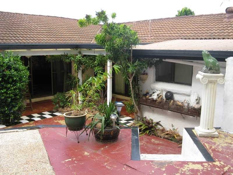 22 Goondooloo Drive, Ocean Shores NSW 2483