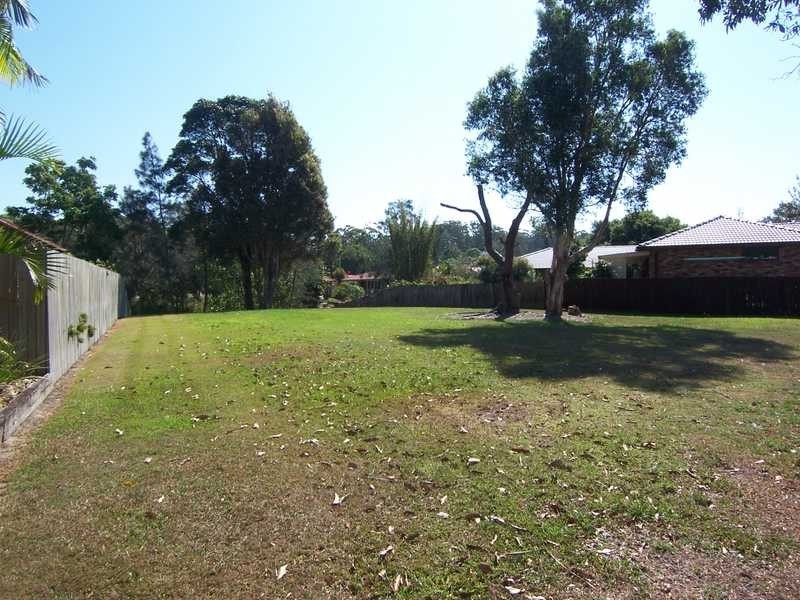 27 Natan Court, Ocean Shores NSW 2483