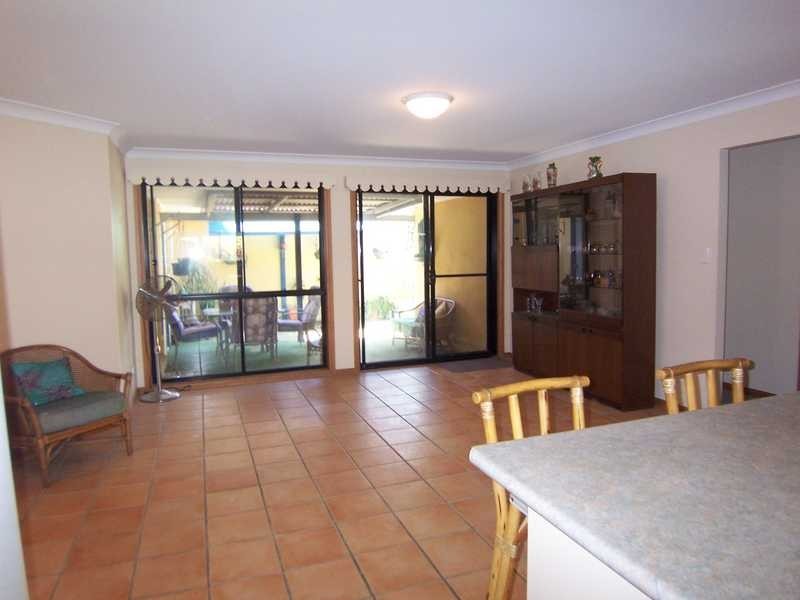 2/42 Rajah Road, Ocean Shores NSW 2483