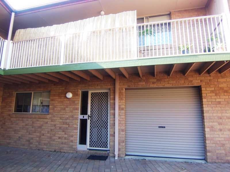 Unit/2/1 Bindaree Way, Ocean Shores NSW 2483