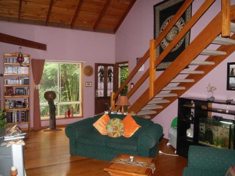 5 Dyum Place, Ocean Shores NSW 2483