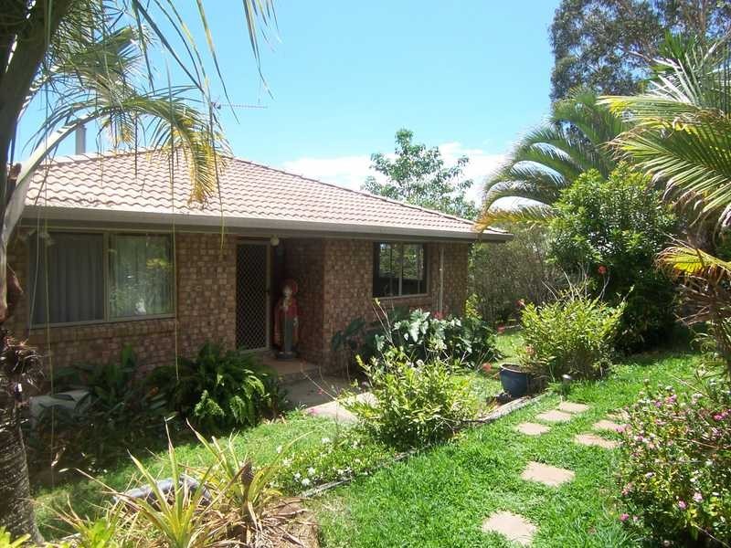 2 Nelshaby Court, Ocean Shores NSW 2483