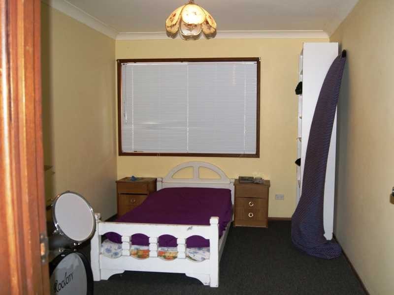 11 Wirree Drive, Ocean Shores NSW 2483