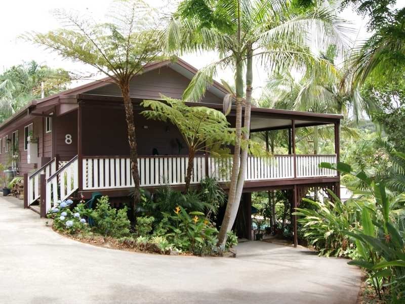 8 Kiyung Court, Ocean Shores NSW 2483