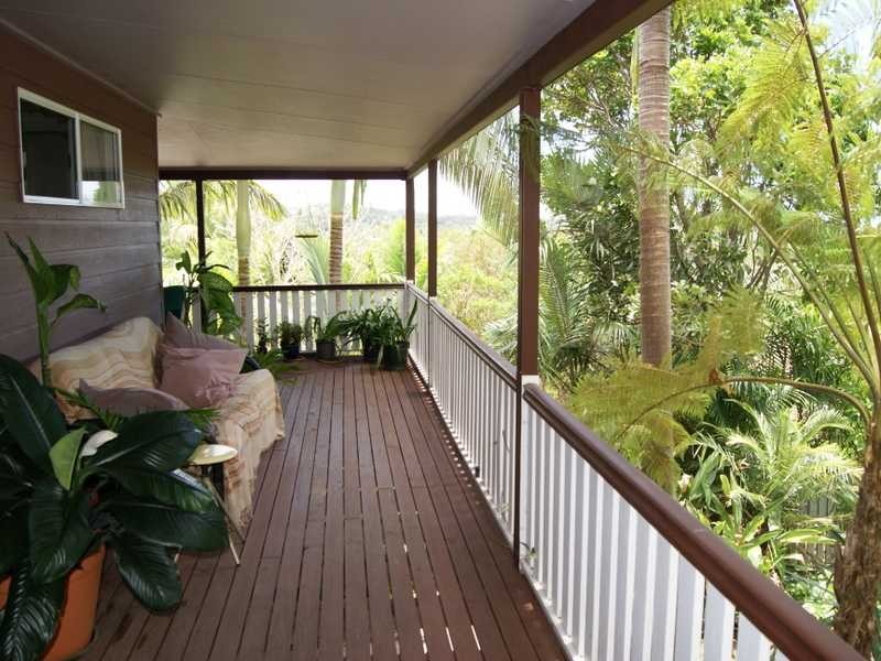 8 Kiyung Court, Ocean Shores NSW 2483