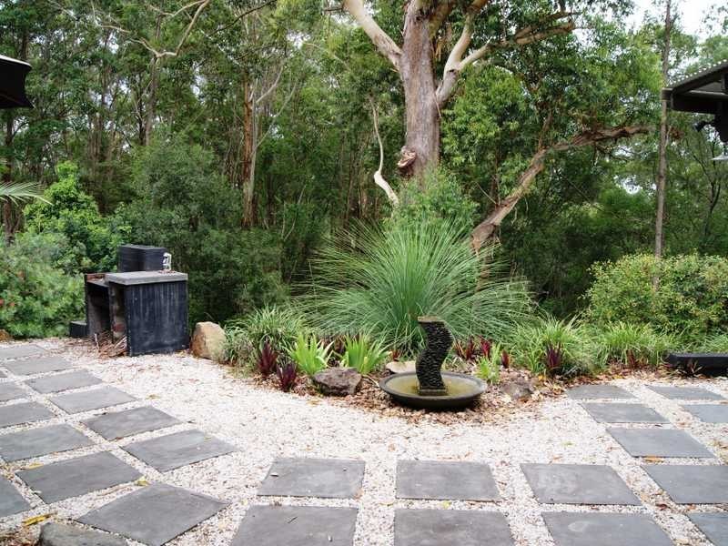 25 Flinders Way, Ocean Shores NSW 2483