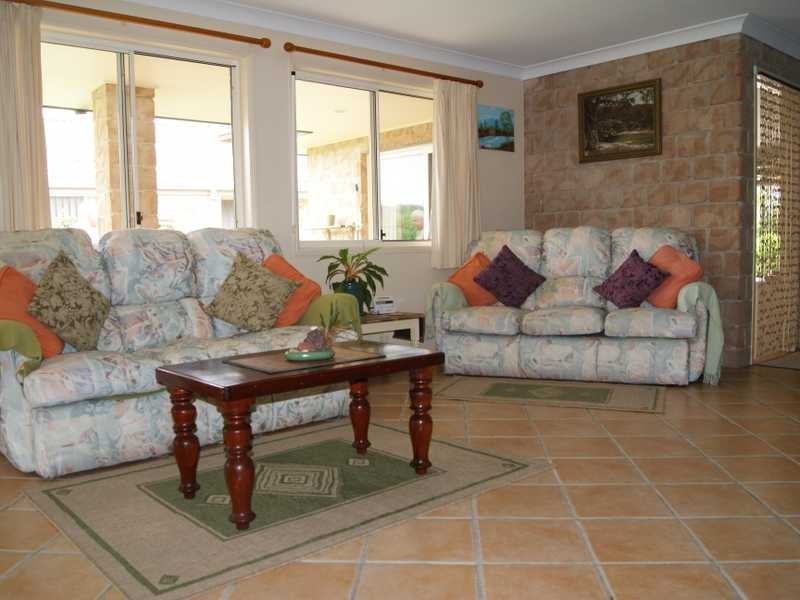 7 Konda Court, Ocean Shores NSW 2483