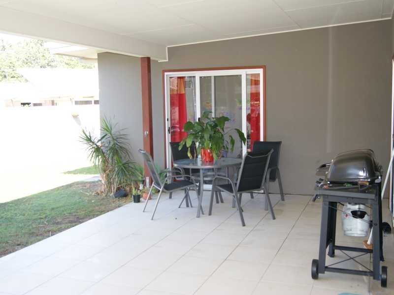 2/3 Gara Court, Ocean Shores NSW 2483