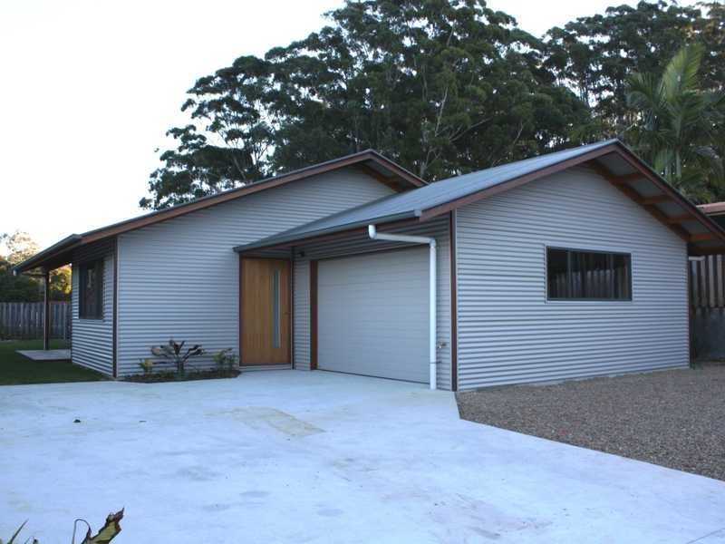 2A Banool Circuit, Ocean Shores NSW 2483