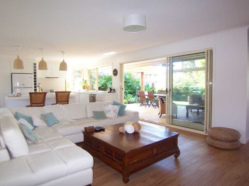 30 Natan Court, Ocean Shores NSW 2483