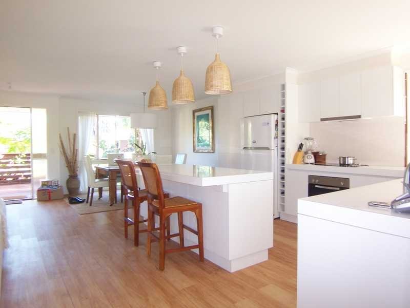 30 Natan Court, Ocean Shores NSW 2483