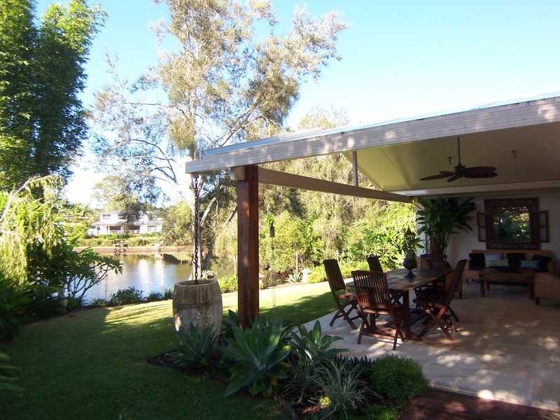 30 Natan Court, Ocean Shores NSW 2483