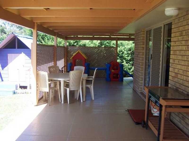 2 Banool Circuit, Ocean Shores NSW 2483