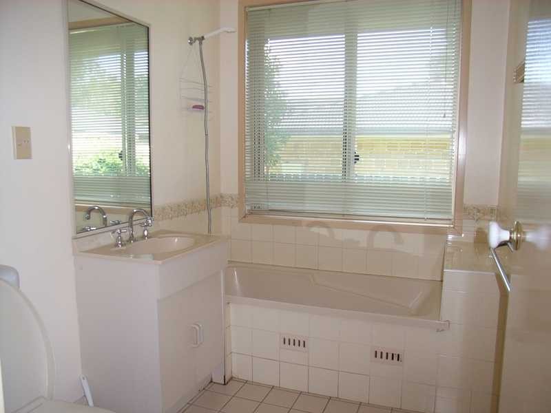 1 Kulgun Court, Ocean Shores NSW 2483