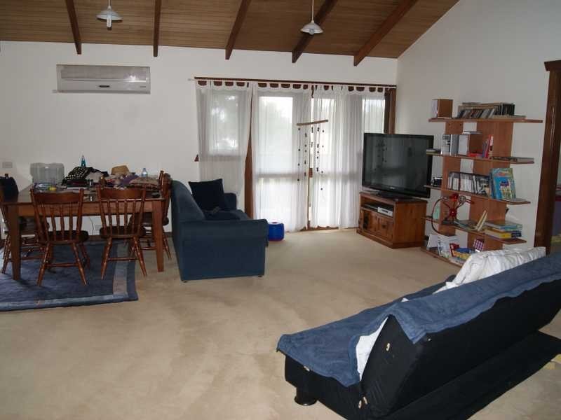 4 Jarrah Crescent, Ocean Shores NSW 2483