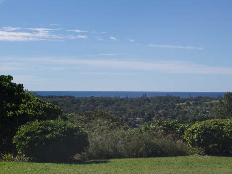 7 Tongarra Drive, Ocean Shores NSW 2483