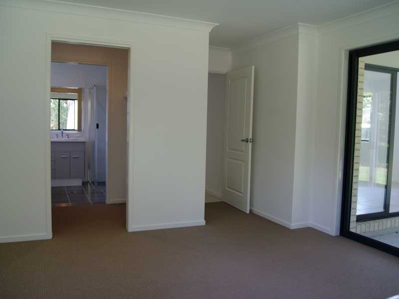 Unit/2 /15 Boondoon Crescent, Ocean Shores NSW 2483