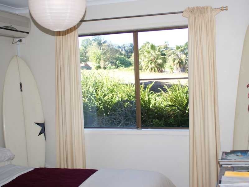 2/2 Arika Avenue, Ocean Shores NSW 2483