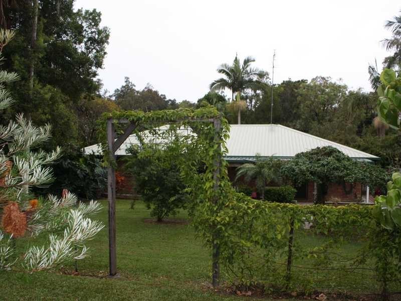 3 Burra Burra Place, Ocean Shores NSW 2483