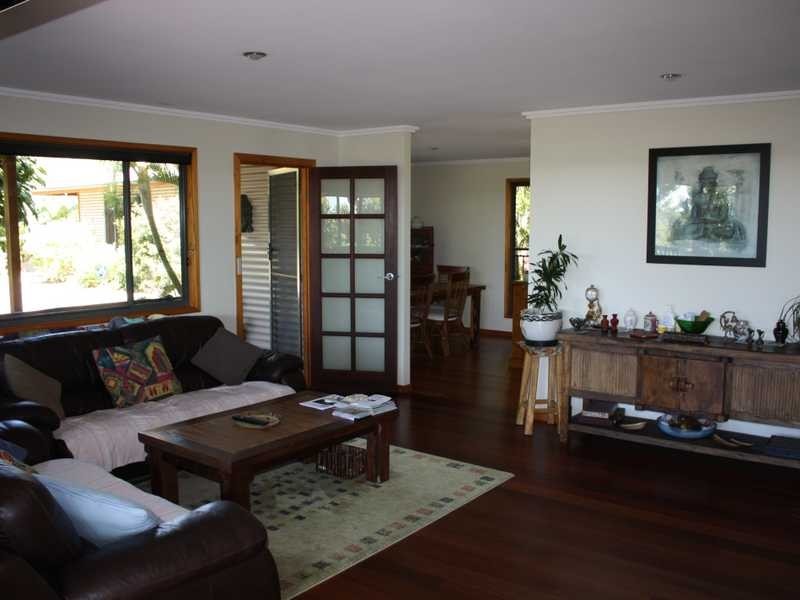 11 Namoi Glen, Ocean Shores NSW 2483
