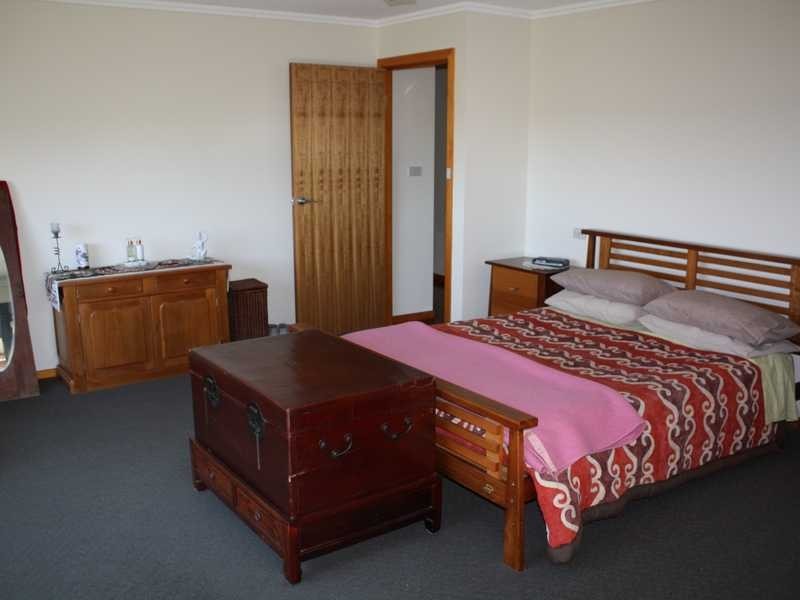 11 Namoi Glen, Ocean Shores NSW 2483